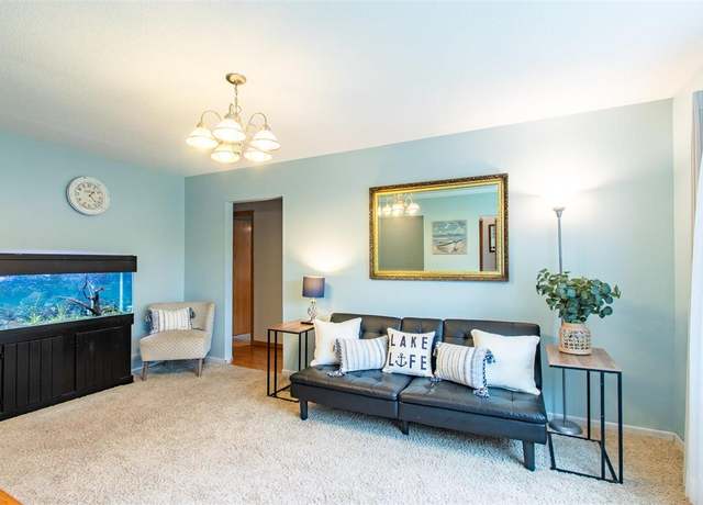 Property at 3257 NE Windward St, Solon, IA 52333, 3 beds, 2 baths