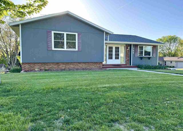 Property at 148 Circle Dr, Williamsburg, IA 52361, 4 beds, 2 baths