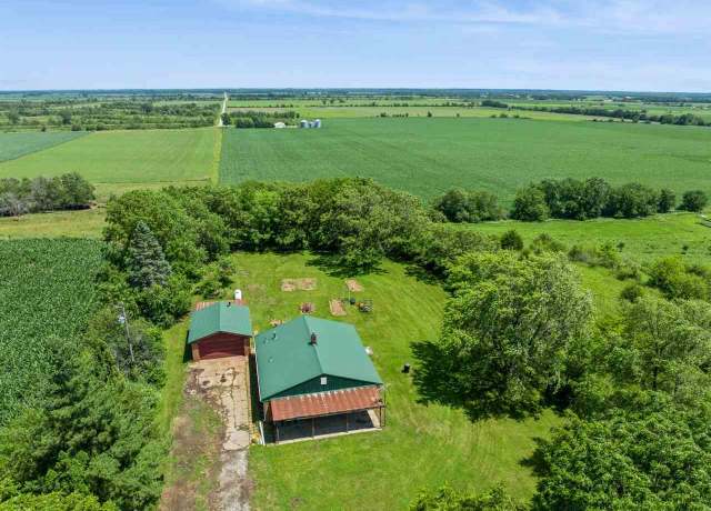 Property at 2003 Atwood Ave, Nichols, IA 52766, 2 beds, 1 bath