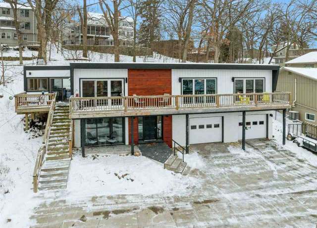 Property at 212 Rocky Shore Dr, Iowa City, IA 52246, 4 beds, 3 baths