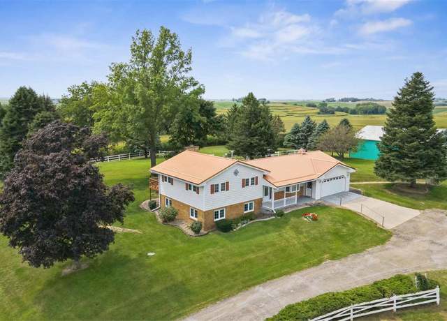 Property at 3857 SW Ivy Ave, Oxford, IA 52322, 3 beds, 2 baths