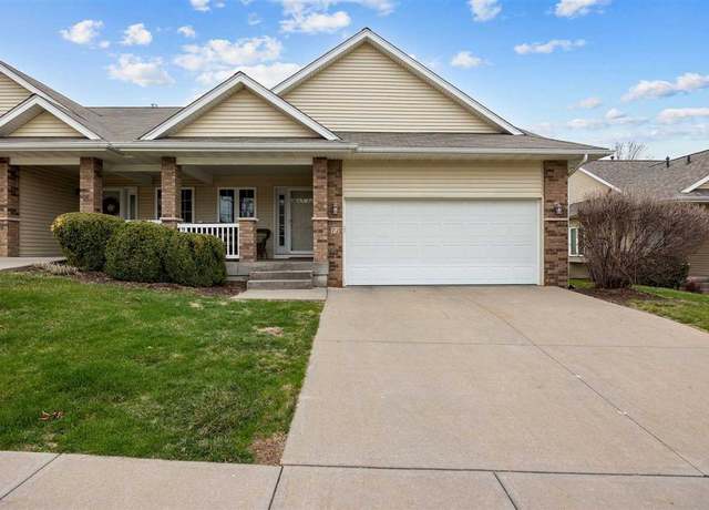 Property at 72 Brentwood Dr, Iowa City, IA 52245, 3 beds, 3 baths
