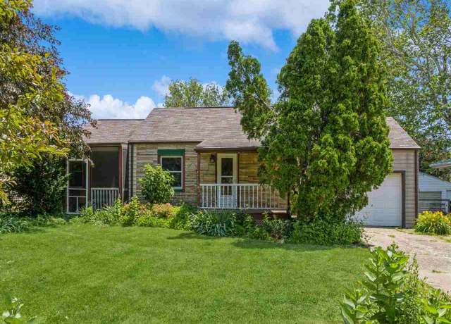 Property at 711 9th Ave, Coralville, IA 52241, 3 beds, 1 bath