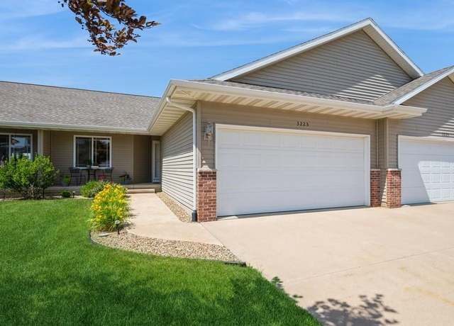 Property at 3225 Prairie Bend Cir, Marion, IA 52302, 3 beds, 3 baths