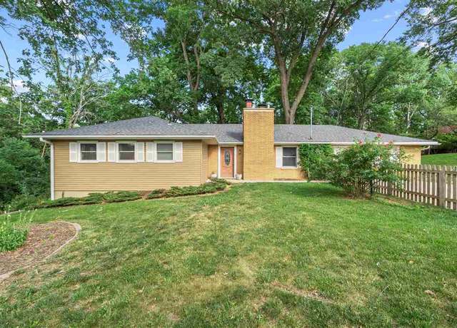 Property at 306 Virginia Dr, Iowa City, IA 52245, 4 beds, 3 baths