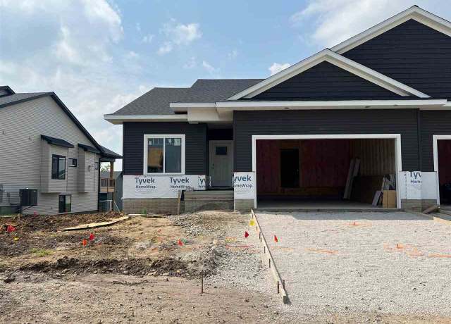 Property at 1217 Berkshire Ln, North Liberty, IA 52317, 4 beds, 3 baths