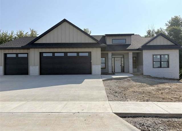 Property at 170 Pleasant Hill Dr NW, Swisher, IA 52338, 5 beds, 3 baths