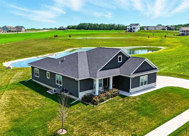 Property at 200 Westwood Cir, Kalona, IA 52247, 4 beds, 3.5 baths