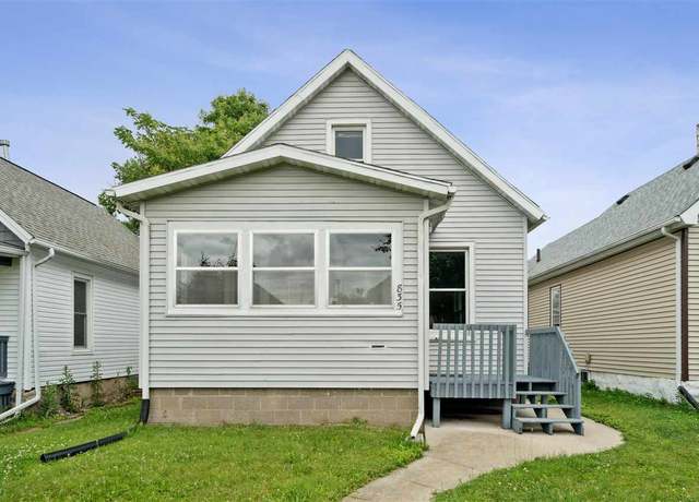 Property at 835 10th St St SW, Cedar Rapids, IA 52404, 3 beds, 1 bath