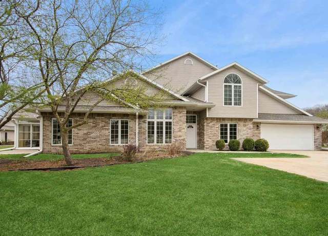 Photo of home in Iowa City, IA