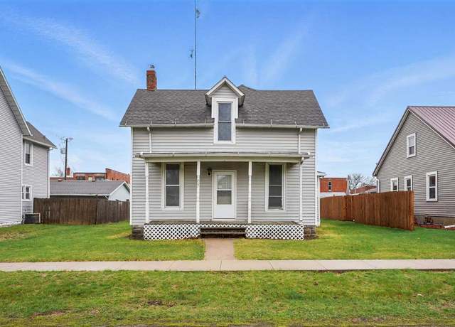 Property at 205 W Front St, Wayland, IA 52654, 4 beds, 1 bath