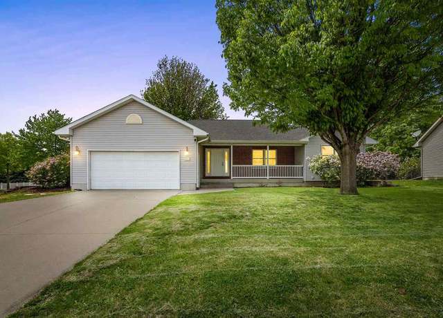 Property at 1451 Chamberlain Dr, Iowa City, IA 52240, 5 beds, 3 baths