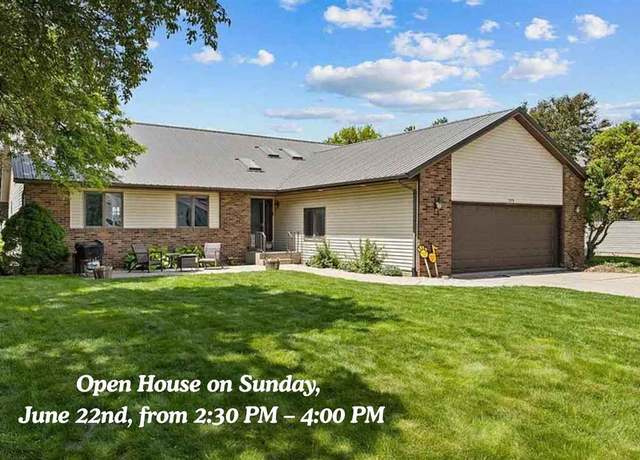 Property at 109 Elizabeth Dr, Tipton, IA 52772, 3 beds, 2.5 baths
