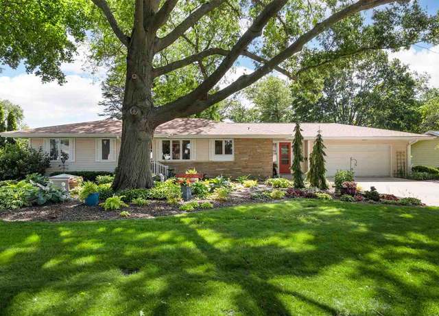 Property at 1104 Mulberry St, Tipton, IA 52772, 3 beds, 2.5 baths