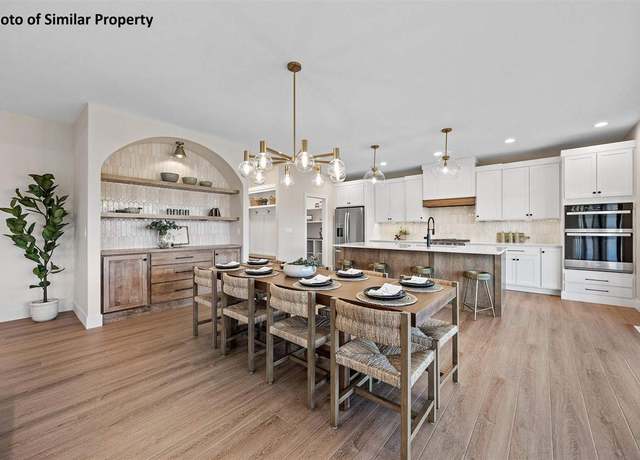 Property at 5396 Silver Rock Dr, Marion, IA 52302, 5 beds, 3 baths