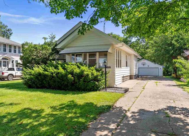 Property at 1134 S Iowa Ave, Washington, IA 52353, 2 beds