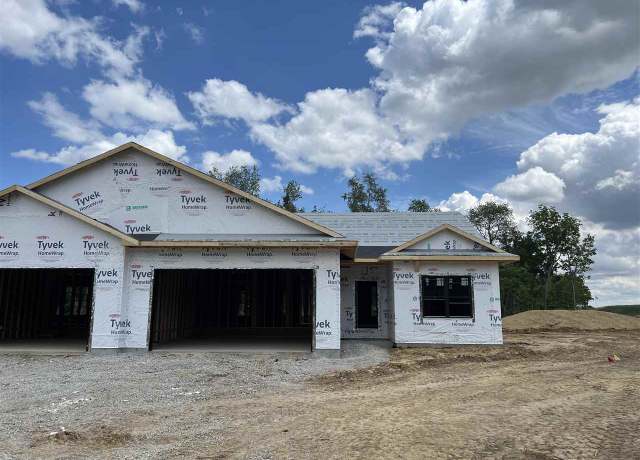 Property at 658 Maclan Ct, Iowa City, IA 52246, 3 beds, 3 baths