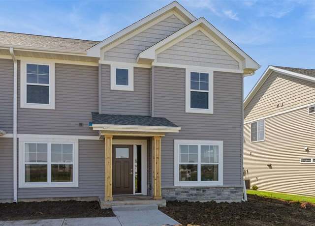 Property at 7012 C St SW, Cedar Rapids, IA 52404, 3 beds, 2.5 baths