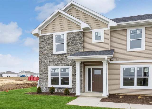 Property at 7018 C St SW, Cedar Rapids, IA 52404, 3 beds, 2.5 baths