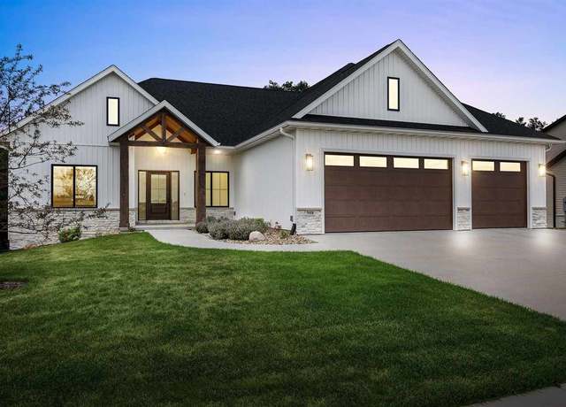 Property at 508 Whitetail Ln, Tiffin, IA 52340, 5 beds, 3 baths
