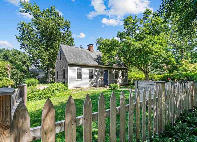 Property at 502 Clark St, Iowa City, IA 52240, 4 beds, 2.5 baths