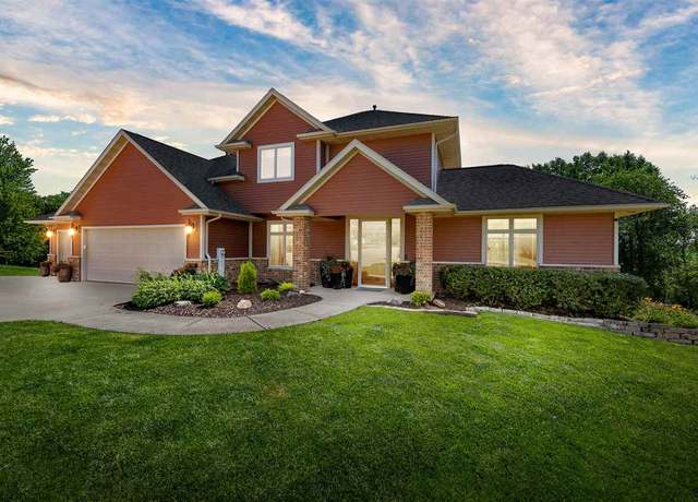 Property at 2488 Robbins Ct, Washington, IA 52353, 3 beds, 3.5 baths