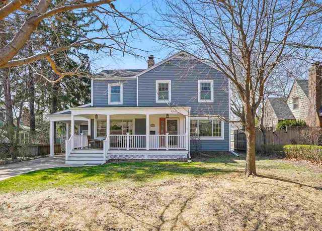 Property at 317 Magowan Ave, Iowa City, IA 52246, 4 beds, 2.5 baths