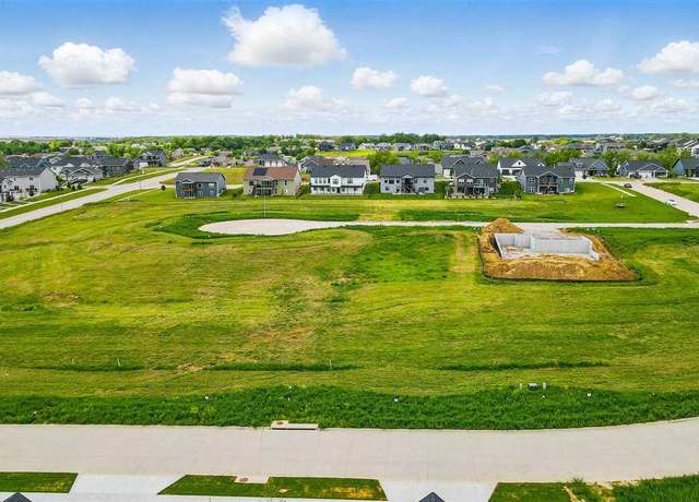 Property at 635 Rock Ridge Rd, Tiffin, IA 52340