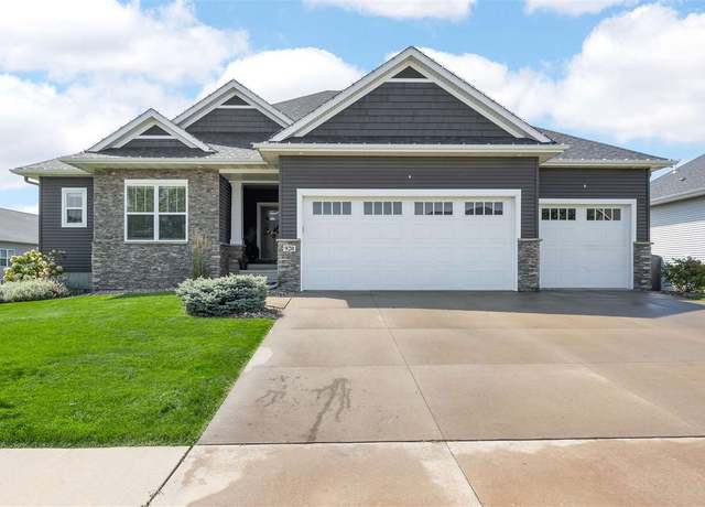 Property at 920 Grouse Ct, North Liberty, IA 52317, 4 beds, 3 baths