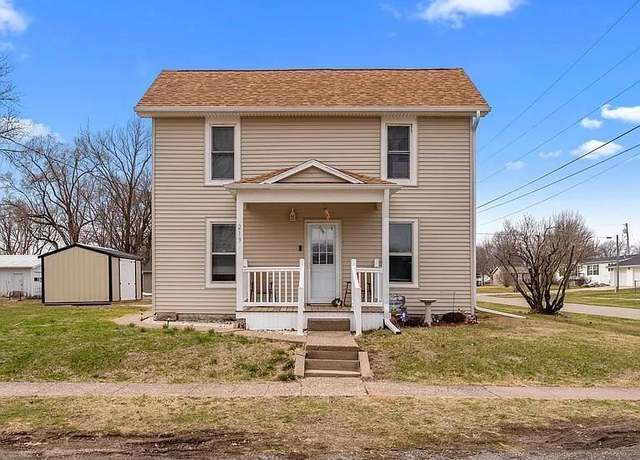 Property at 219 N Main St, Grandview, IA 52752, 3 beds, 1 bath