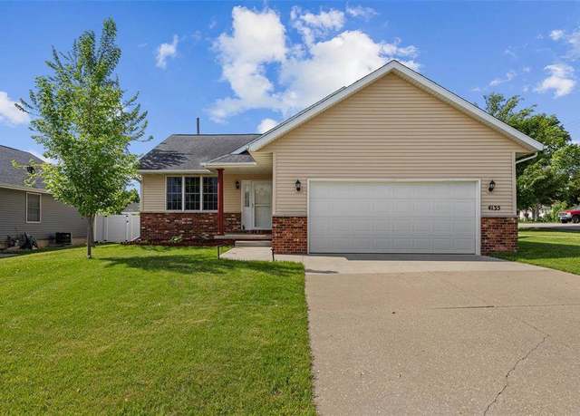 Property at 4135 Jackson Circle Cir NW, Cedar Rapids, IA 52405, 5 beds, 2.5 baths
