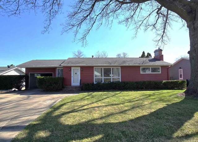 Property at 409 E 10th St, Tipton, IA 52772, 3 beds, 2 baths