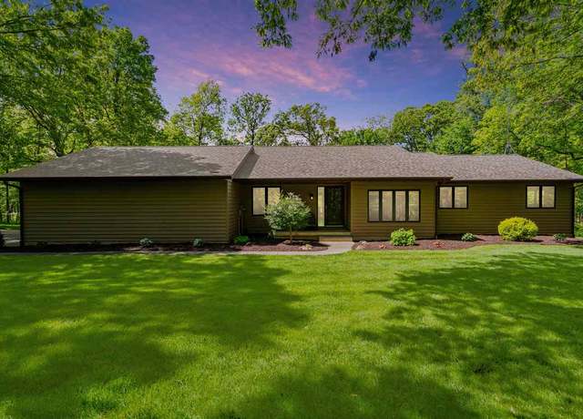 Property at 1445 Butternut Ln Ln NE, Swisher, IA 52338, 3 beds, 3 baths