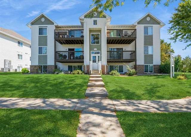 Property at 6410 Creekside Dr NE #9 Dr, Cedar Rapids, IA 52402, 2 beds, 1 bath