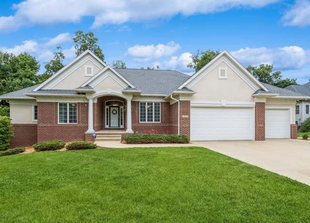 Property at 2817 Old Orchard Rd Rd NE, Cedar Rapids, IA 52402, 4 beds, 2.5 baths