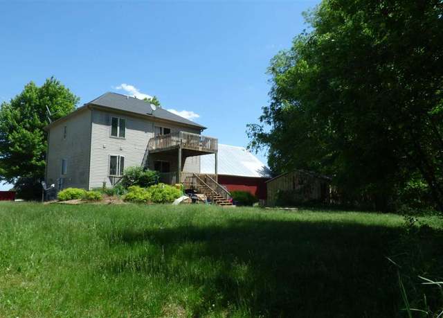 Property at 4591 SE Sand Rd, Iowa City, IA 52240, 4 beds, 2 baths