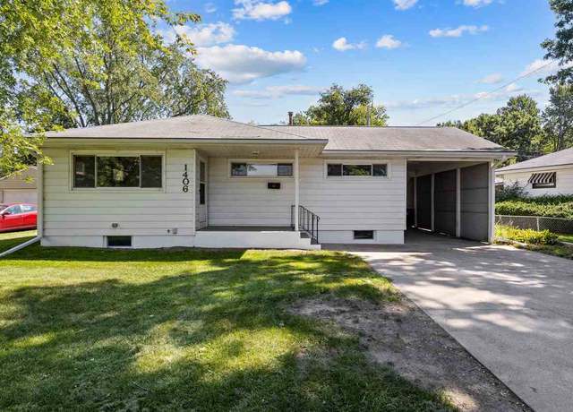 Property at 1406 Plum St, Iowa City, IA 52240, 3 beds, 1 bath