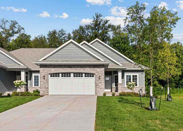 Property at 14 Pond Ridge Cir, Coralville, IA 52241, 4 beds, 3 baths