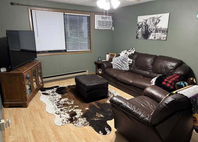 Property at 910 Benton Dr #23, Iowa City, IA 52246, 2 beds, 1 bath