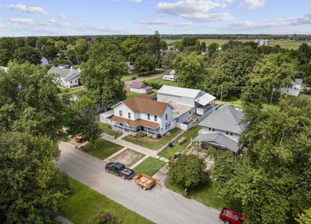 Property at 203 E Ash St, Winfield, IA 52659, 4 beds, 3 baths