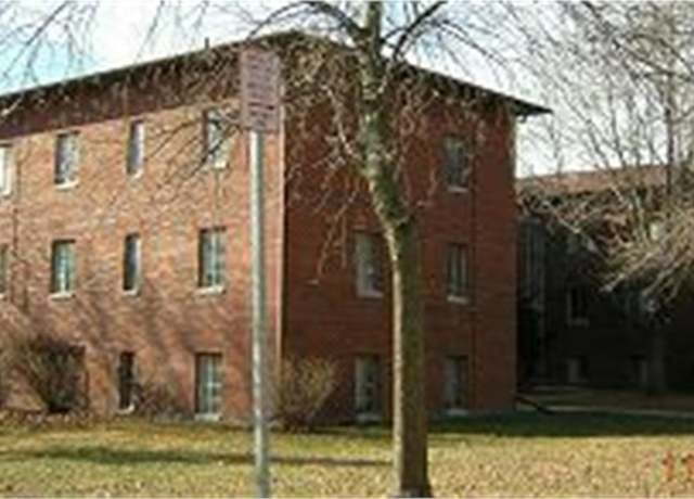 Property at 200 Grandview Ct #204, Iowa City, IA 52246, 2 beds, 1 bath
