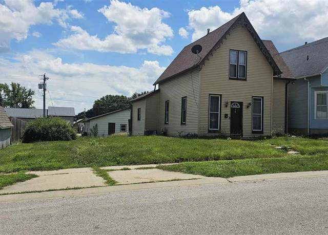 Property at 912 E 10th St, Muscatine, IA 52761, 2 beds, 1 bath