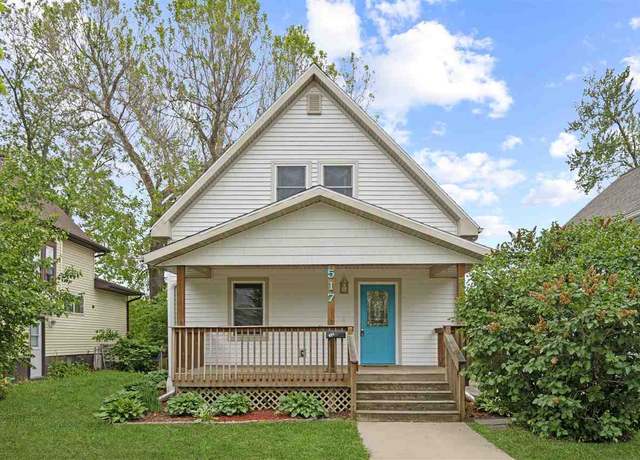 Property at 517 B Ave Ave NW, Cedar Rapids, IA 52405, 3 beds, 2 baths