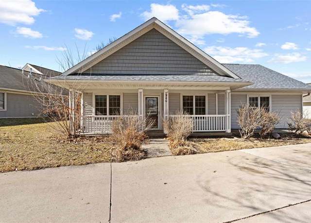 Property at 940 Longfellow Ct, Iowa City, IA 52240, 3 beds, 2 baths