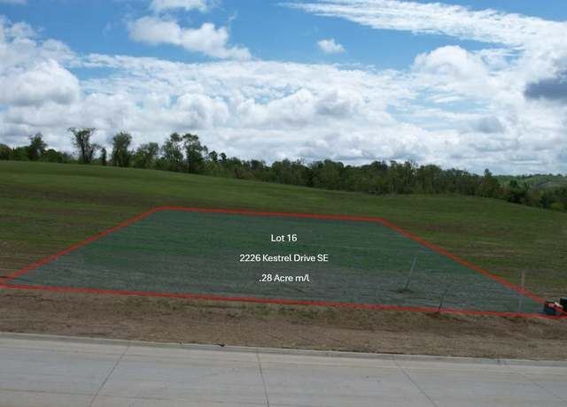Property at 2226 Kestrel Dr SE, Cedar Rapids, IA 52403