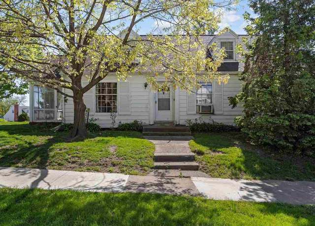 Property at 1399 Elmhurst Dr Dr NE, Cedar Rapids, IA 52402, 4 beds, 1.5 baths