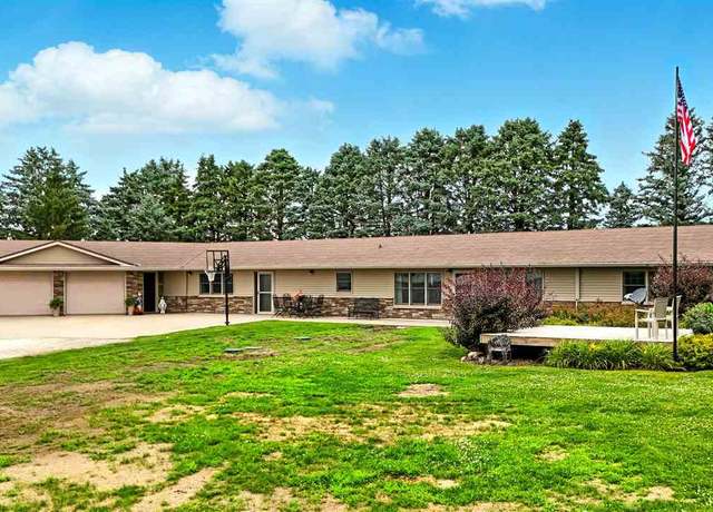 Property at 3056 Underood Ave, Crawfordsville, IA 52621, 3 beds, 2 baths