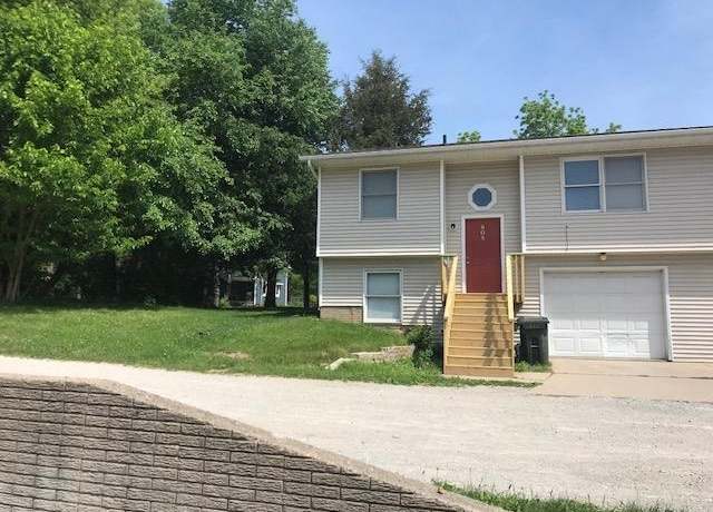 Property at 908 N Dodge St, Iowa City, IA 52240, 3 beds, 2 baths