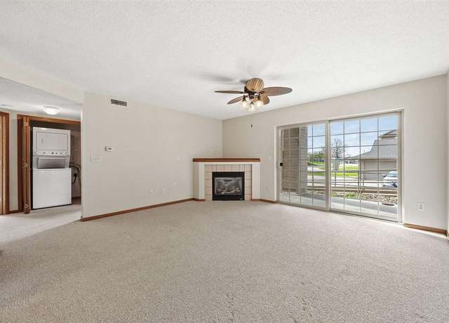 Property at 3120 Wilson Ave Ave SW #2, Cedar Rapids, IA 52404, 2 beds, 1 bath