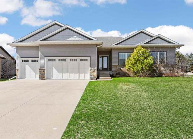 Property at 2990 High Bluff Dr, Coralville, IA 52241, 5 beds, 3 baths